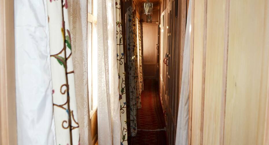 King Rose Houseboat, Srinagar 4